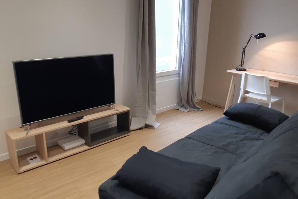 Appartement Monti Hypercentre Parking, Wifi Montivilliers